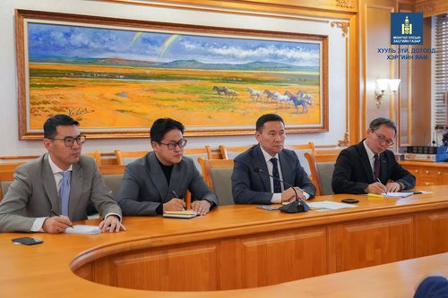 МҮХАҮТ-ЫН ЕРӨНХИЙЛӨГЧ Д.ЭНХТҮВШИН ХУУЛЬ ЗҮЙ, ДОТООД ХЭРГИЙН САЙД Б.ЭНХБАЯРТАЙ УУЛЗАЛТ ХИЙЛЭЭ